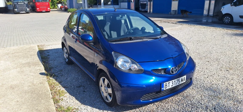 Toyota Aygo, снимка 2 - Автомобили и джипове - 47423471