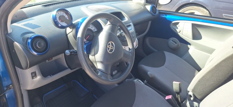 Toyota Aygo, снимка 6 - Автомобили и джипове - 47423471