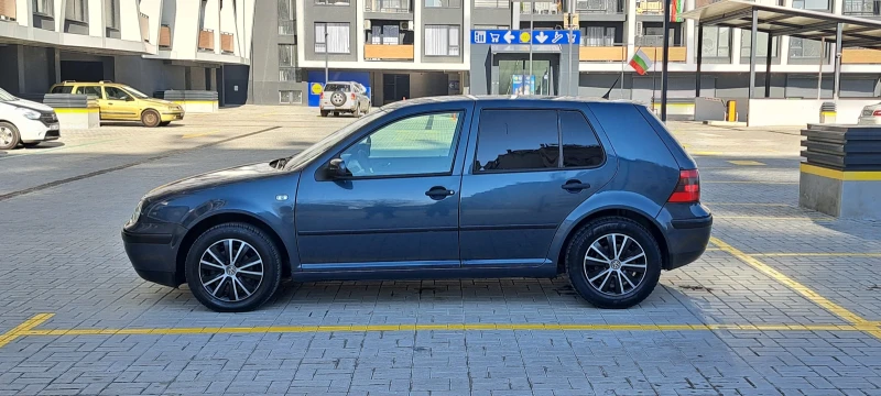 VW Golf 1.6SR/101КС, снимка 4 - Автомобили и джипове - 49418311