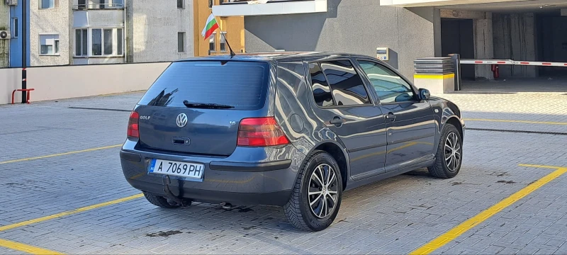 VW Golf 1.6SR/101КС, снимка 6 - Автомобили и джипове - 49418311