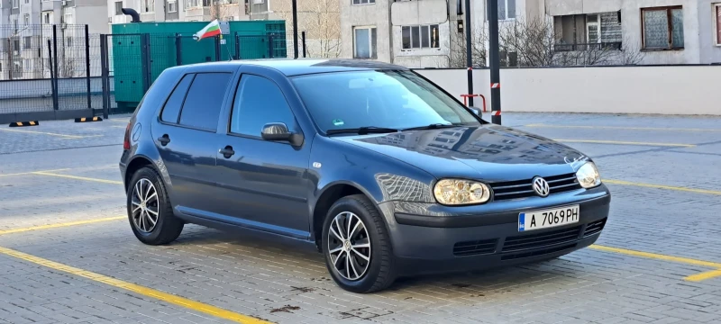 VW Golf 1.6SR/101КС, снимка 1 - Автомобили и джипове - 49418311