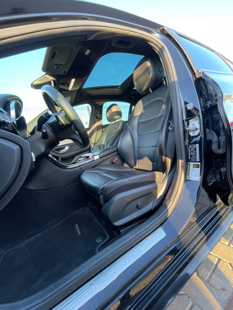 Mercedes-Benz C 300 4matic* AMG* Facelift* KeylessGo* * , снимка 9 - Автомобили и джипове - 50123481
