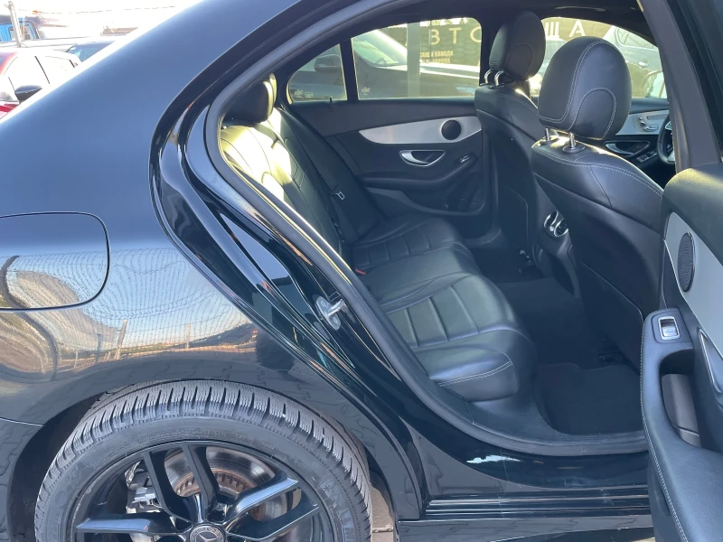Mercedes-Benz C 300 4matic* AMG* Facelift* KeylessGo* * , снимка 13 - Автомобили и джипове - 50123481