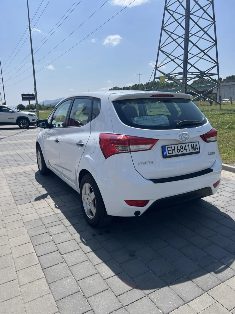 Hyundai Ix20, снимка 4 - Автомобили и джипове - 52563098