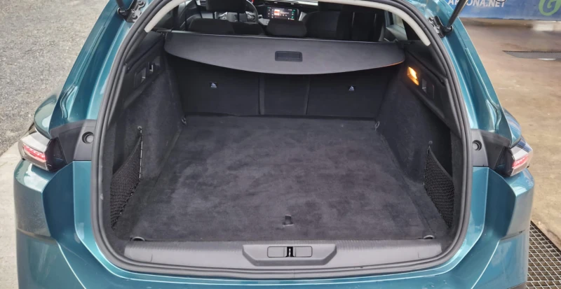 Peugeot 308 1.2PureTech, снимка 7 - Автомобили и джипове - 52448549