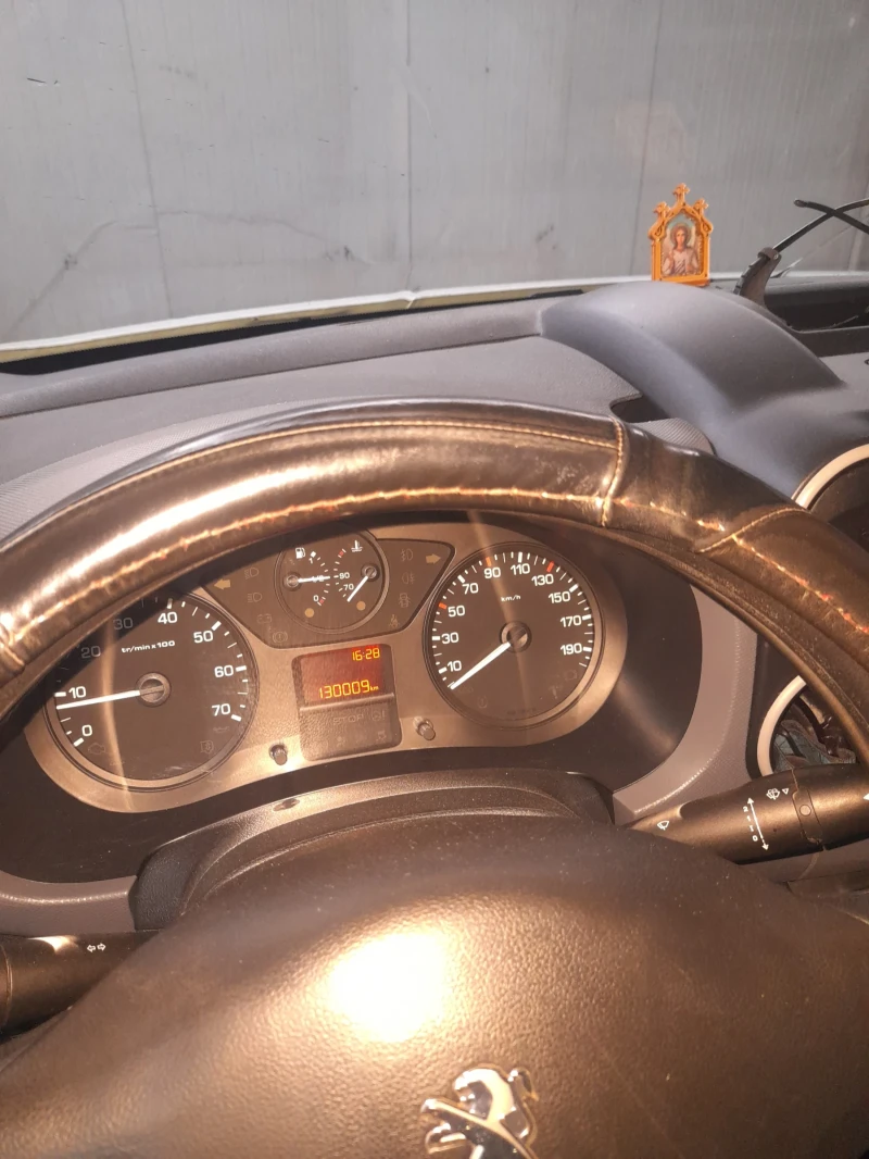 Peugeot Partner, снимка 5 - Автомобили и джипове - 52990756