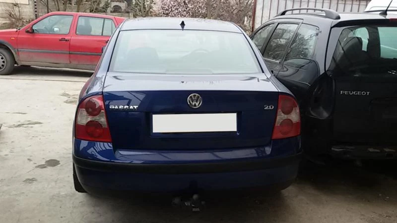 VW Passat 5 2.0i, снимка 2 - Автомобили и джипове - 47421502