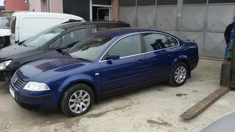 VW Passat 5 2.0i, снимка 3 - Автомобили и джипове - 47421502