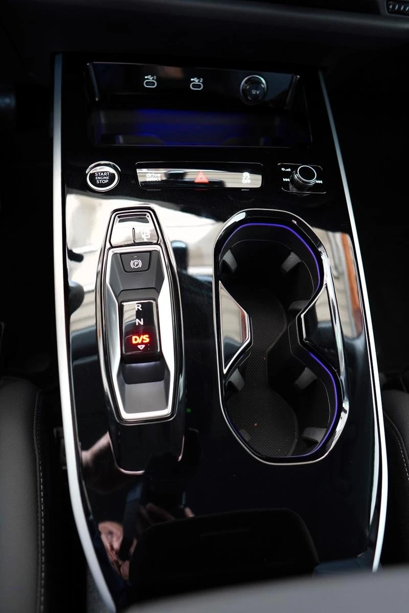 Audi A5 40 TDI AVANT/ NEW MODEL/ S-LINE/ LED/ CAMERA/, снимка 13 - Автомобили и джипове - 51804465