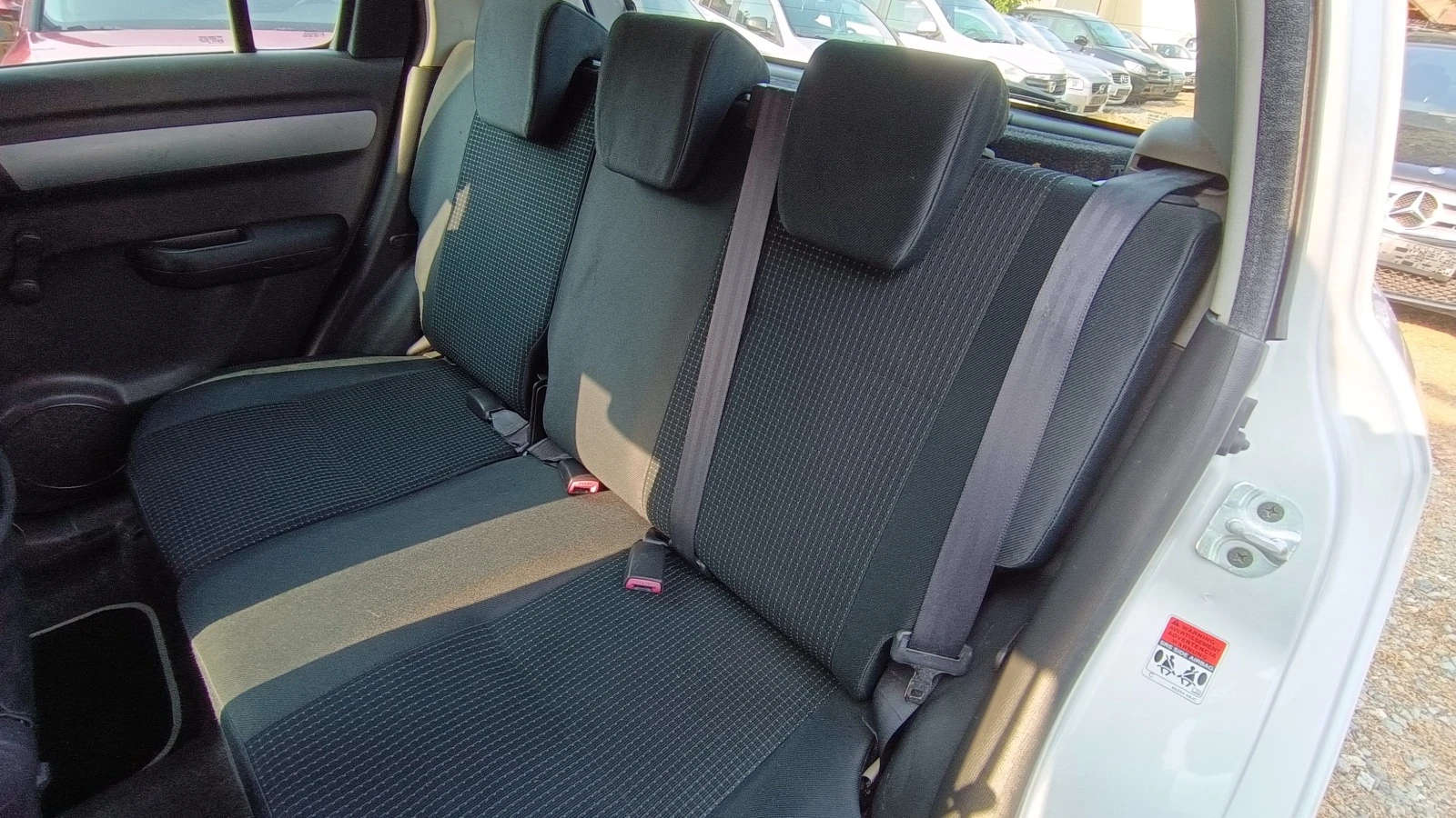 Suzuki Swift 1.3 keyless go | Mobile.bg — изображение 13