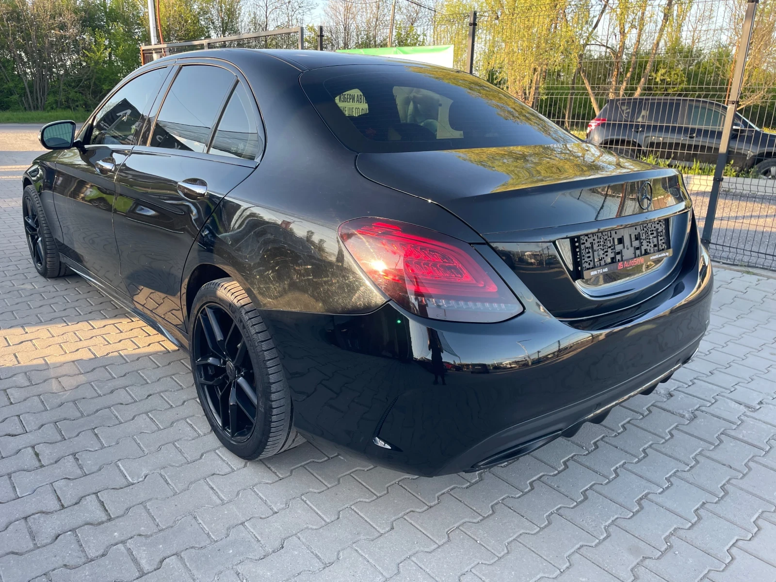 Mercedes-Benz C 300 4matic* AMG* Facelift* KeylessGo* *  - изображение 6