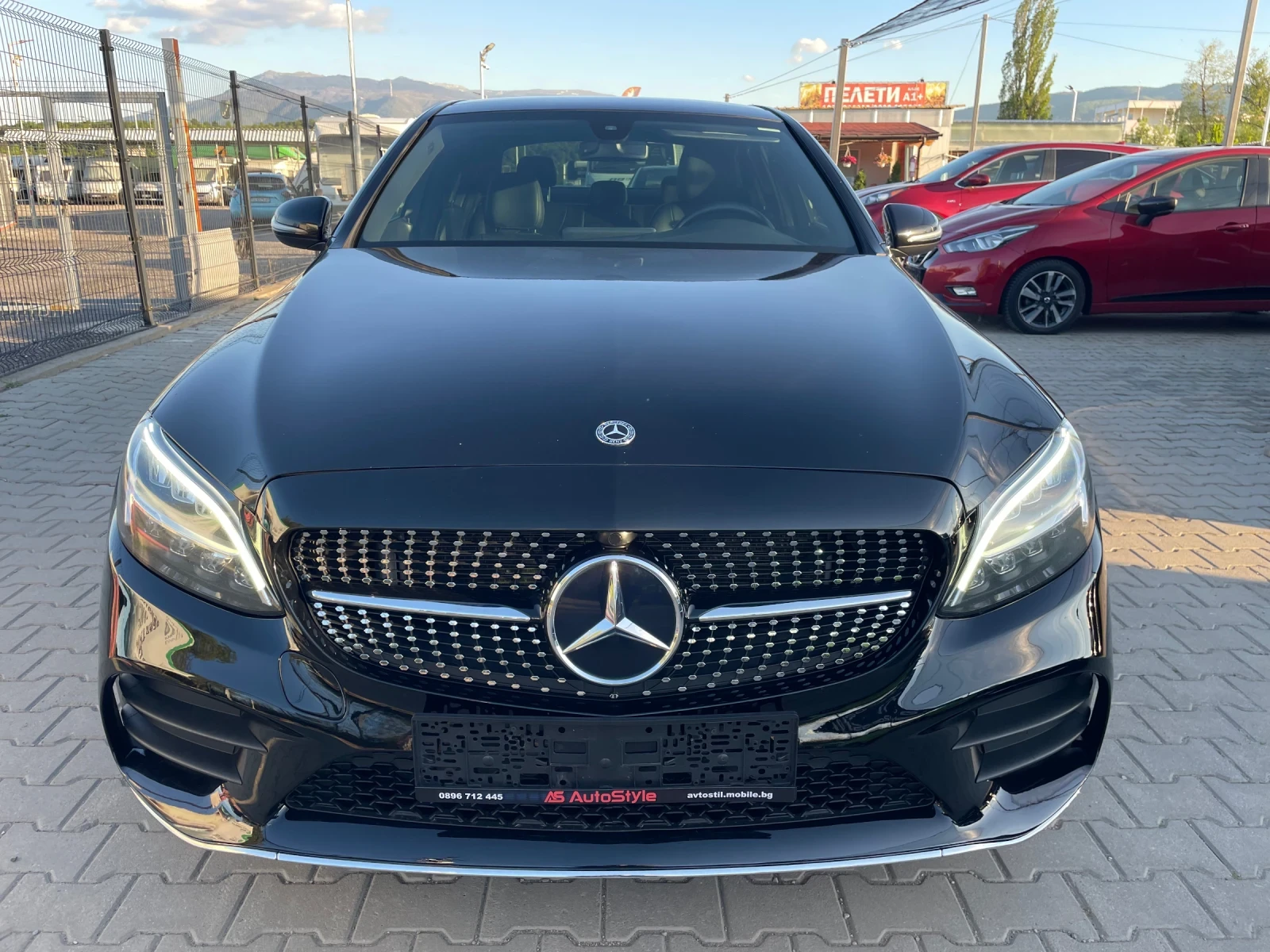 Mercedes-Benz C 300 4matic* AMG* Facelift* KeylessGo* *  - изображение 2