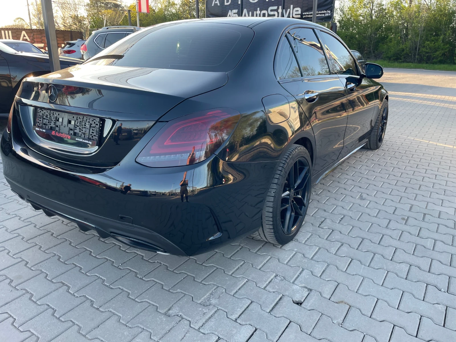 Mercedes-Benz C 300 4matic* AMG* Facelift* KeylessGo* *  - изображение 4
