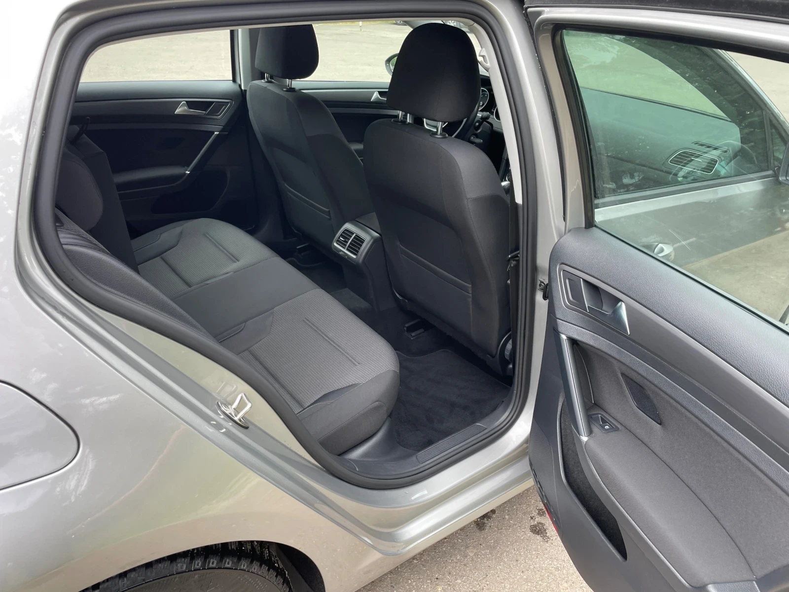 VW Golf 1.5 TSI-130к.с CAR PLAY - изображение 9