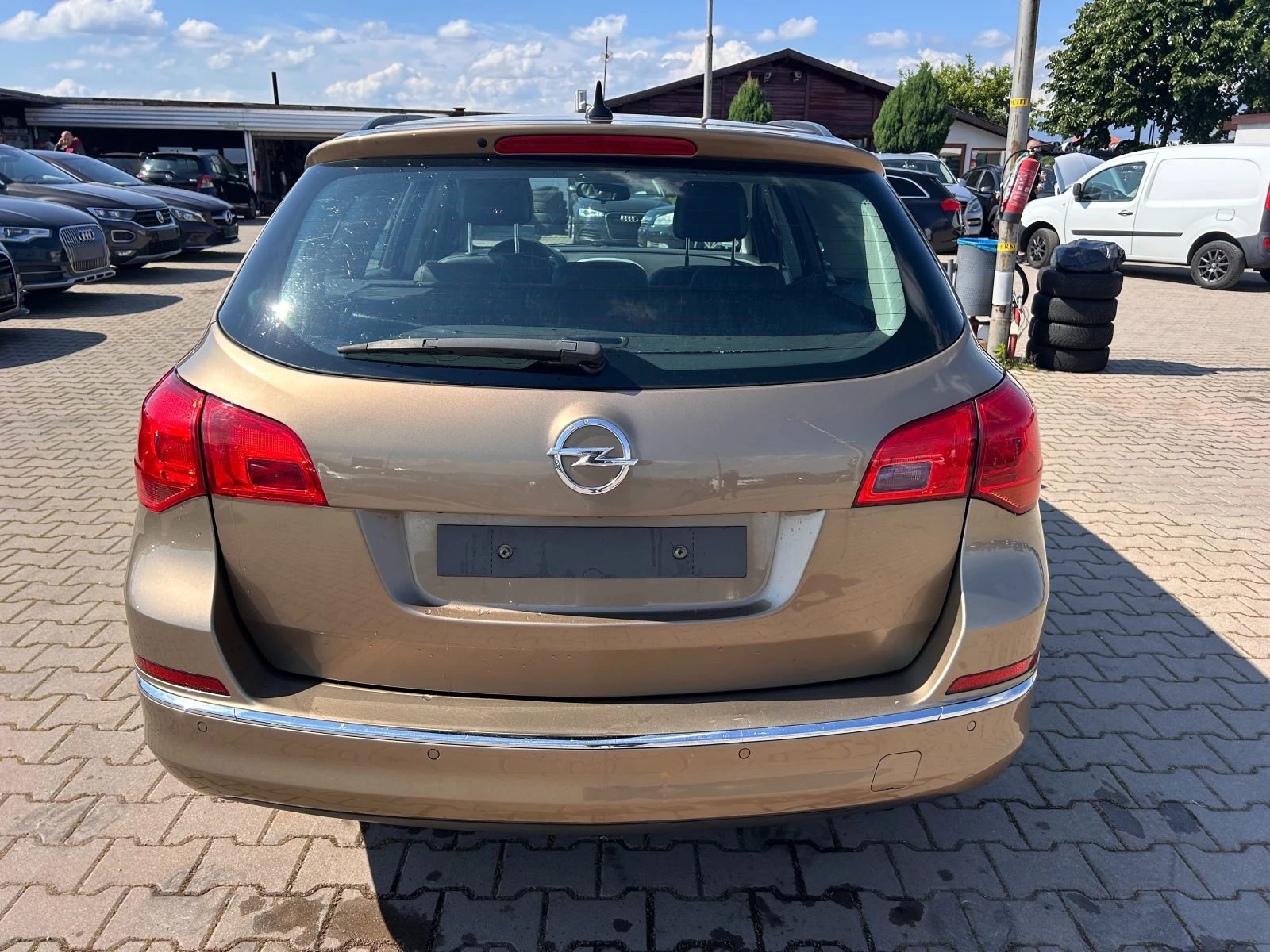 Opel Astra 1.7CDTI NAVI/KOJA EURO 5 - изображение 7