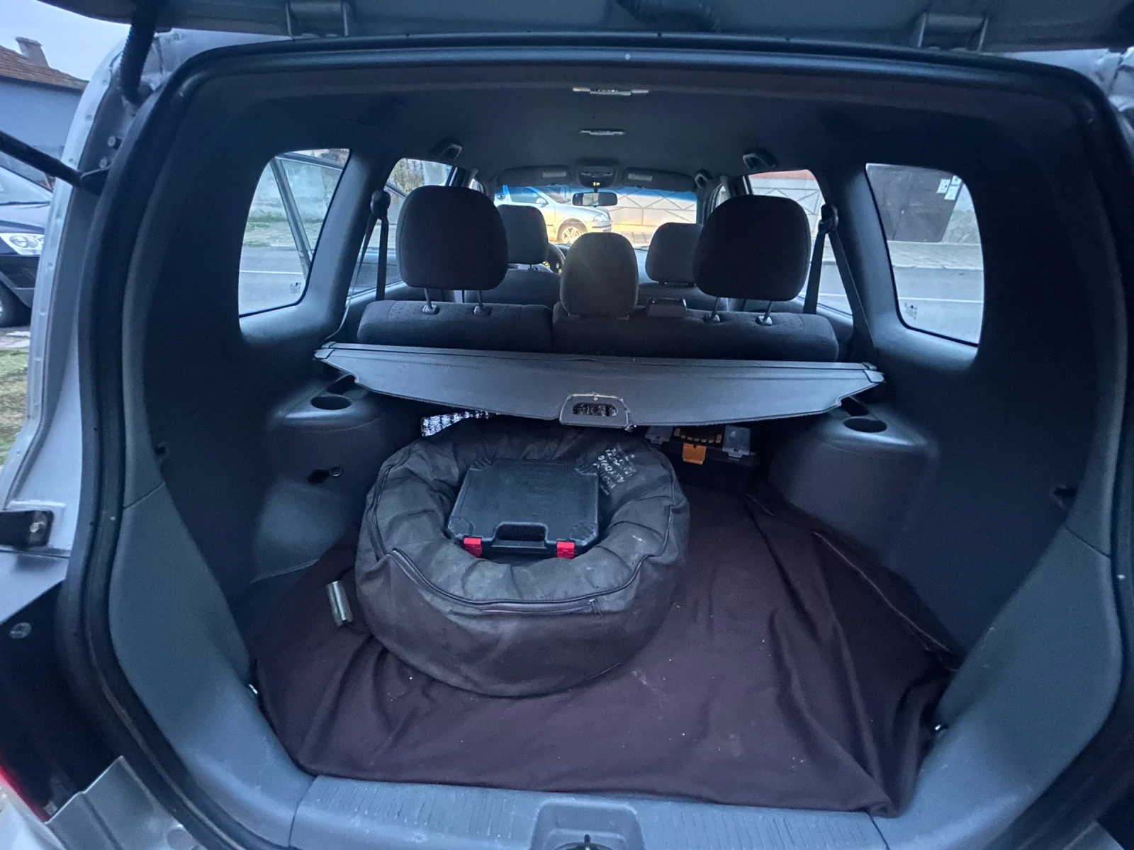 Kia Carens 1.6 | Mobile.bg   8