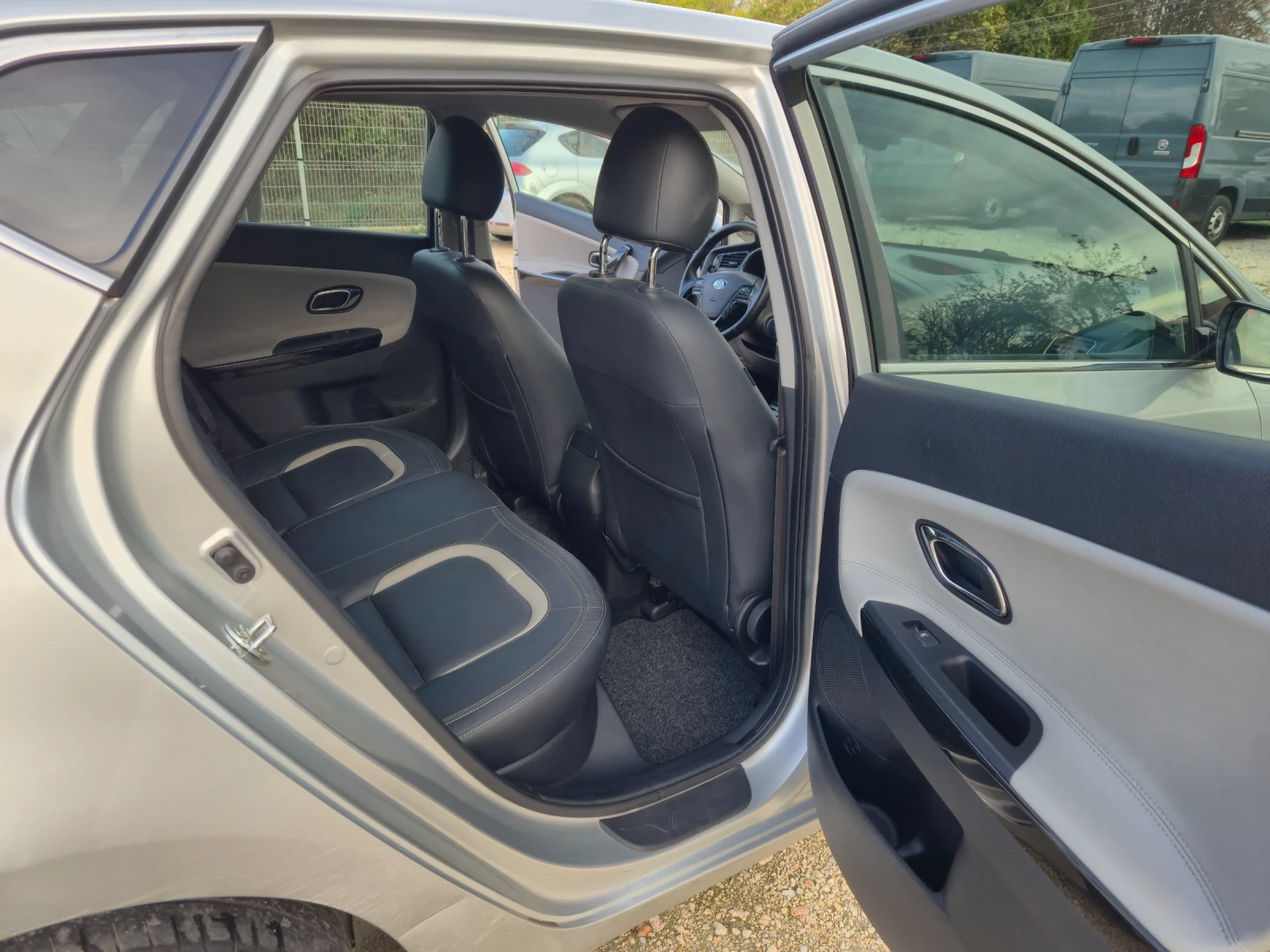 Kia Ceed 1.6 CRDi* 128.*     | Mobile.bg   13