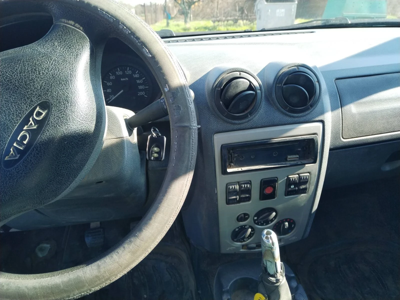 Dacia Logan  - изображение 5