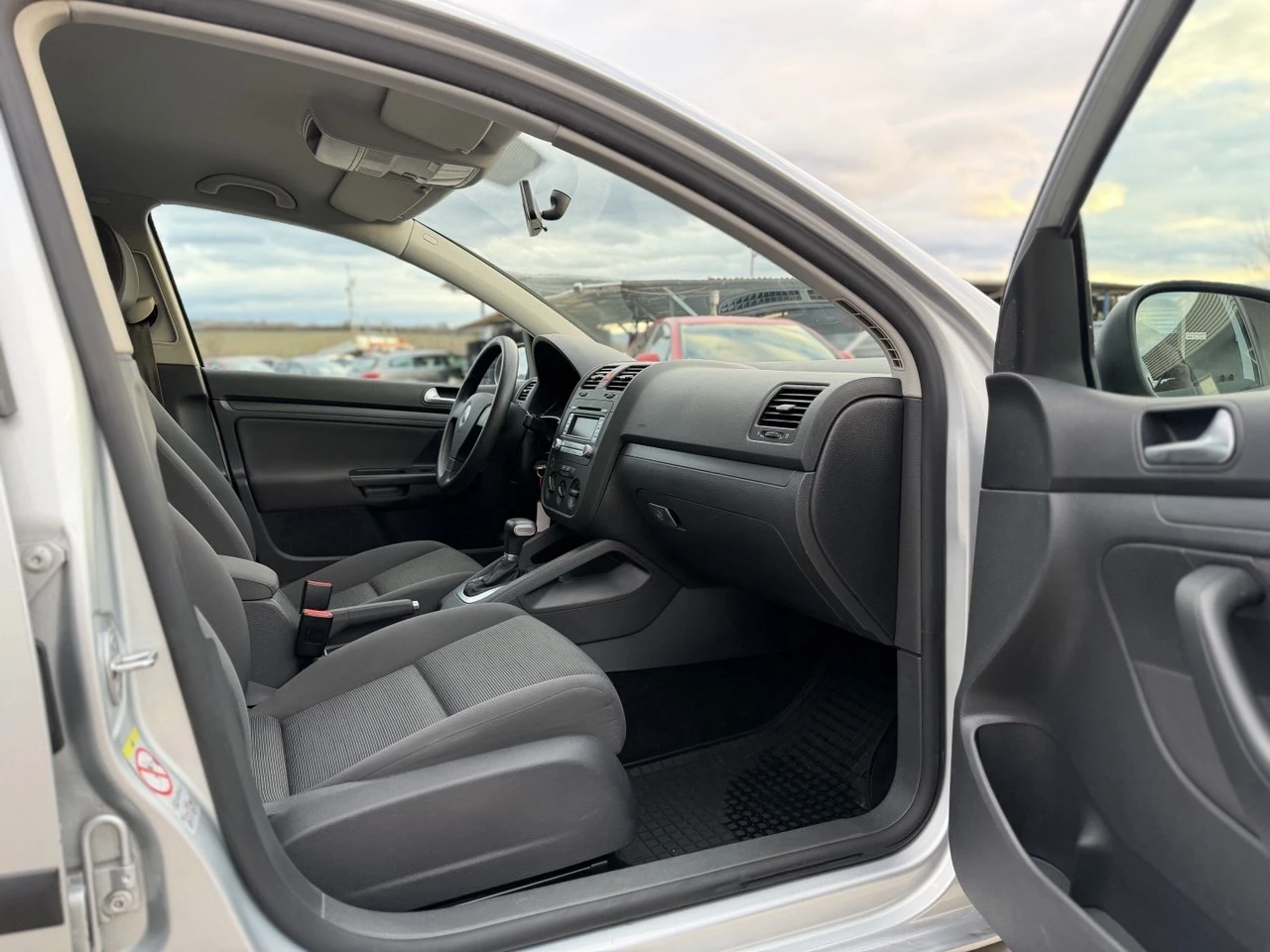 VW Golf 1.9TDI DSG 92000km | Mobile.bg � ����������� 12