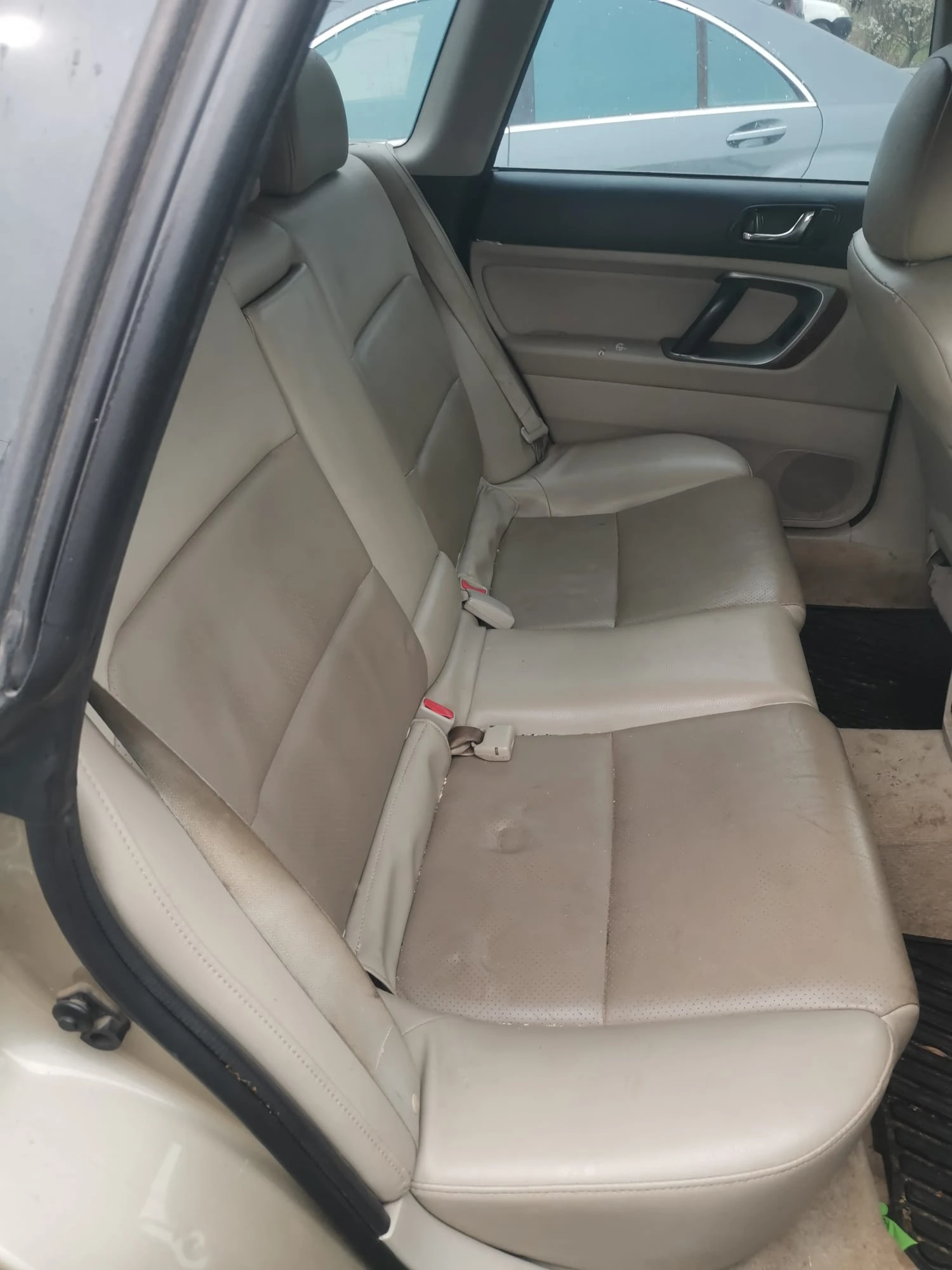 Subaru Outback 3.0 | Mobile.bg � ����������� 9
