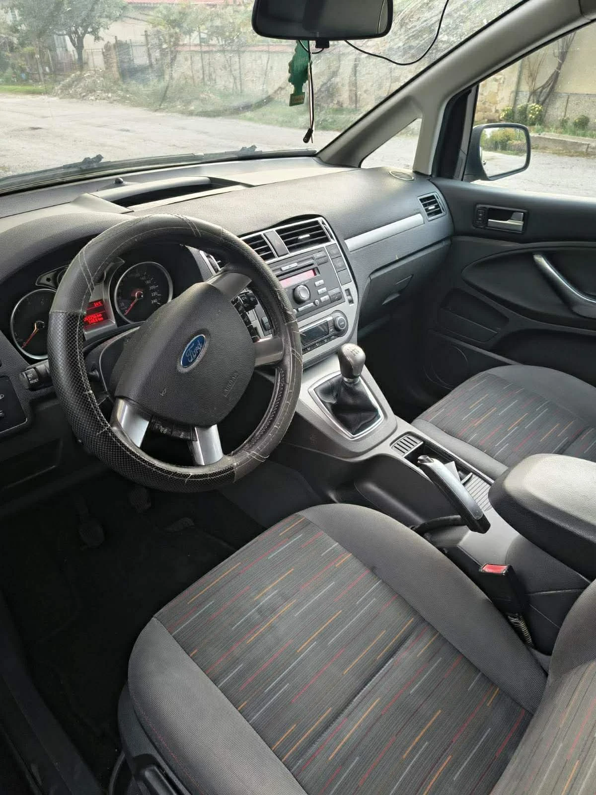 Ford C-max 1.8 - изображение 4