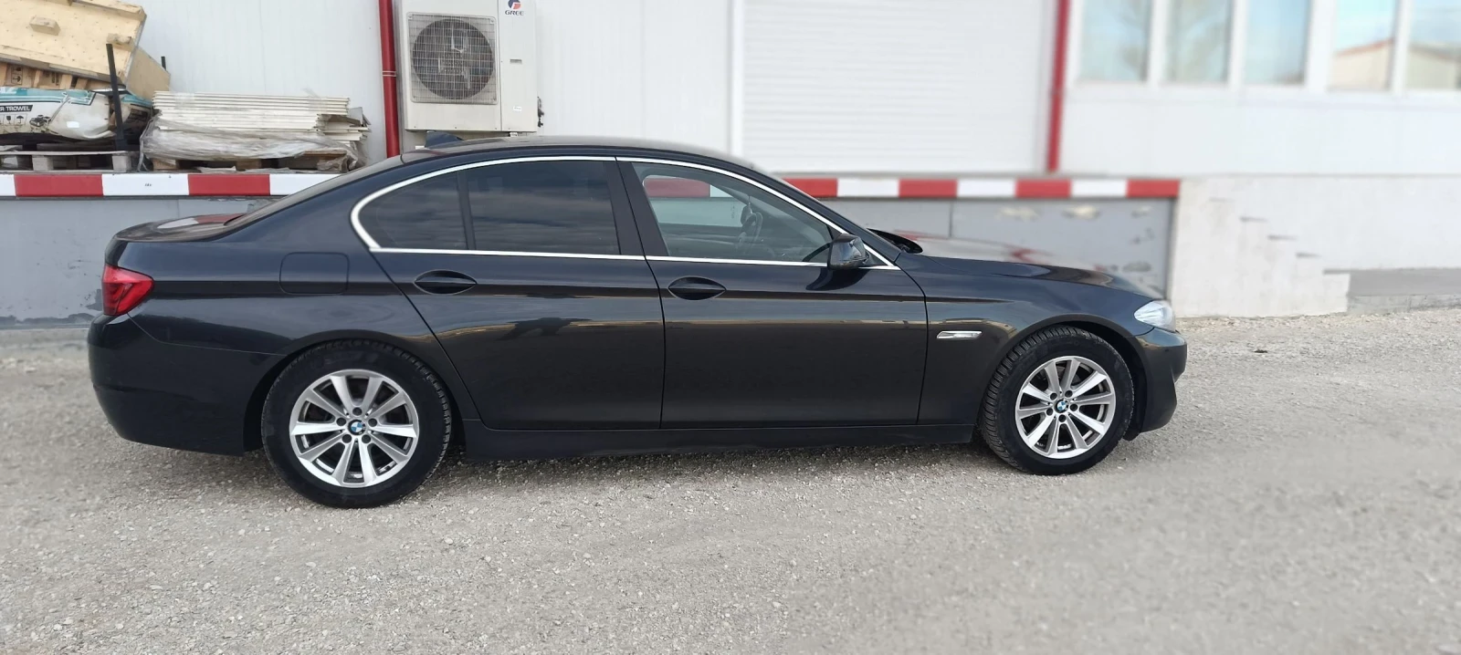 BMW 520 2.0i 184 k.c. 2012 година , снимка 6 - Автомобили и джипове - 53734009