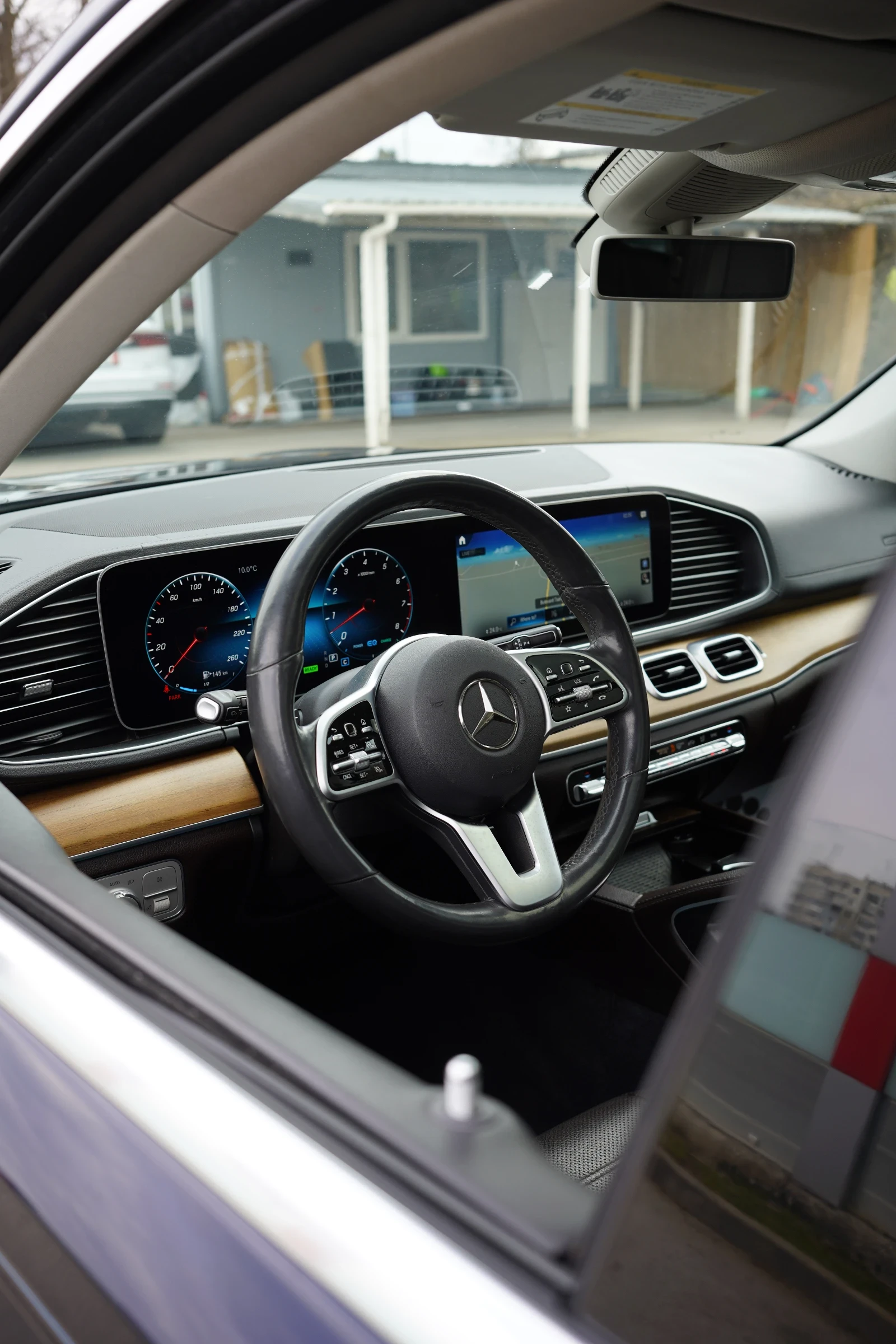 Mercedes-Benz GLS 450 360* Масаж * Обдухване* Pano* Burmester, снимка 7 - Автомобили и джипове - 53933838