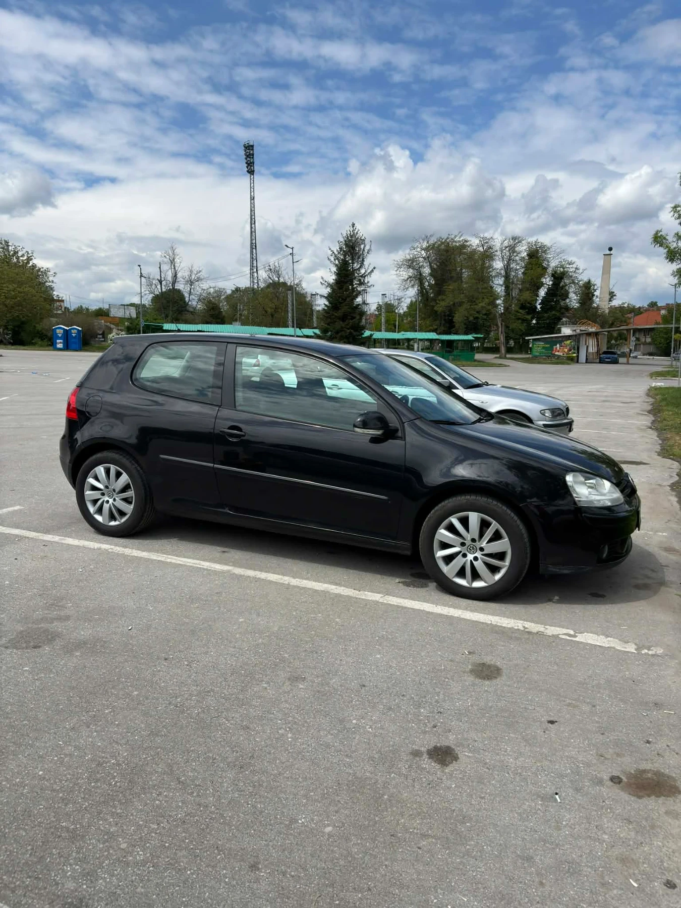 VW Golf 1.9 tdi, снимка 3 - Автомобили и джипове - 54389925