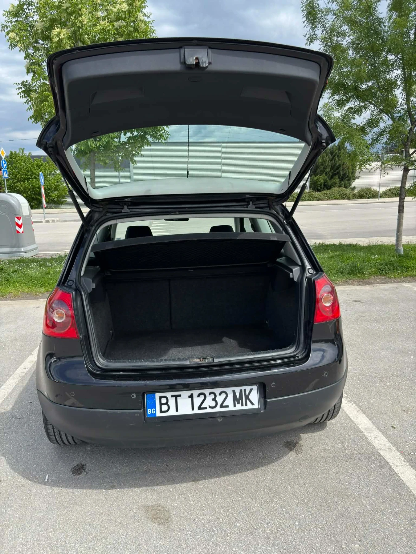 VW Golf 1.9 tdi, снимка 10 - Автомобили и джипове - 54389925