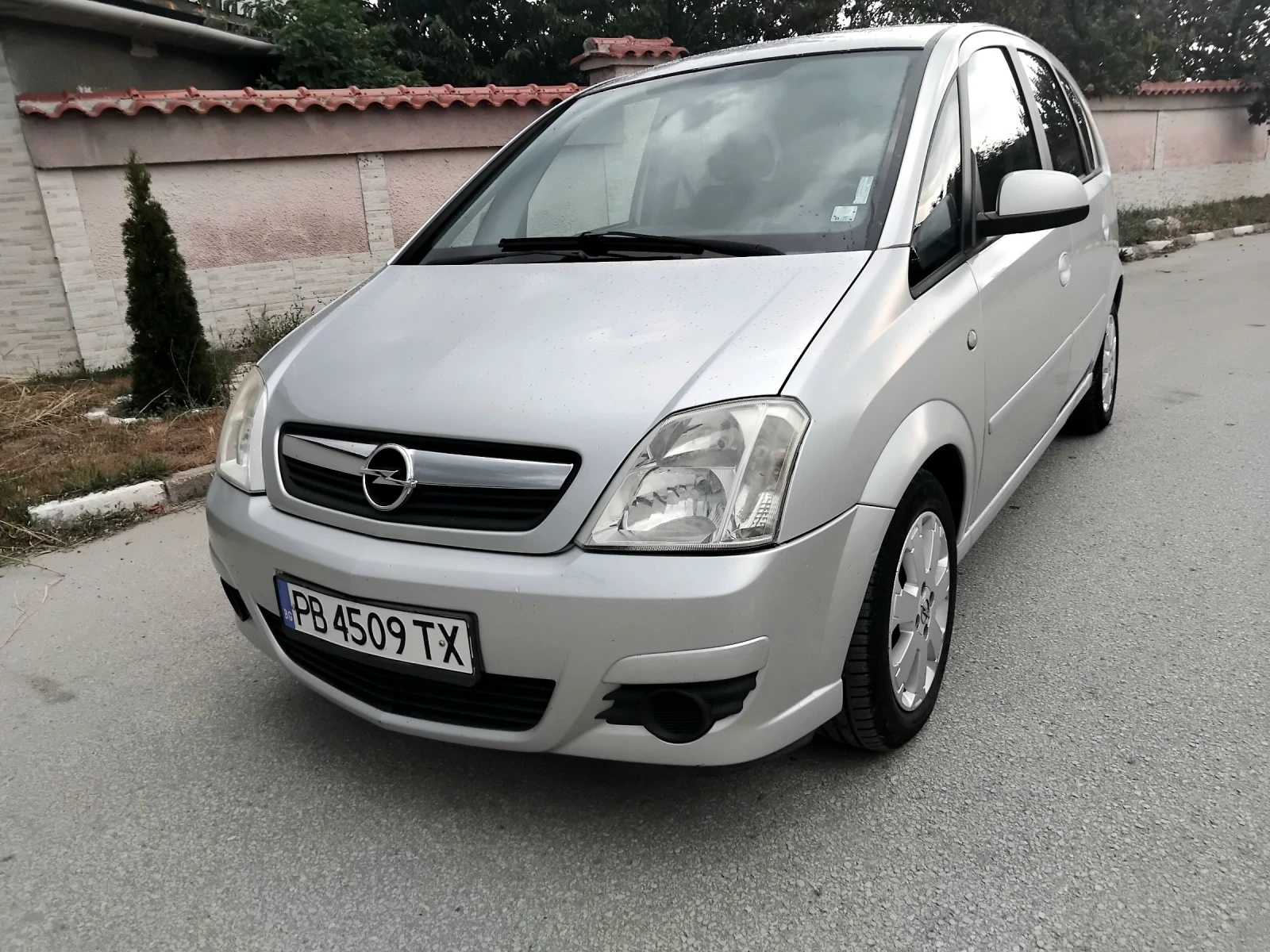 Opel Meriva 1.4i.80k + КЛИМА + ГАЗОВ ИНЖЕКЦИОН 2006г , снимка 11 - Автомобили и джипове - 55161173