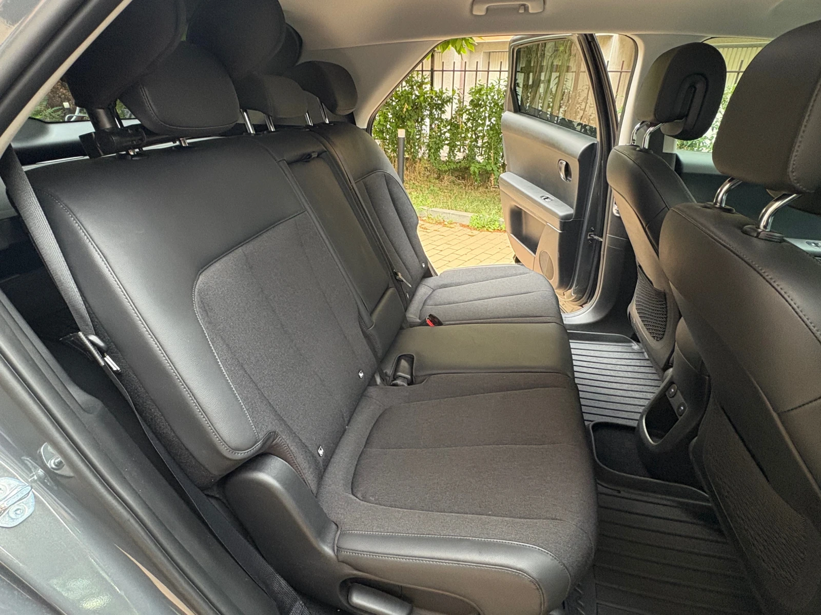 Hyundai Ioniq 5 Facelift 4x4 84kwh Лизинг, снимка 10 - Автомобили и джипове - 55251518