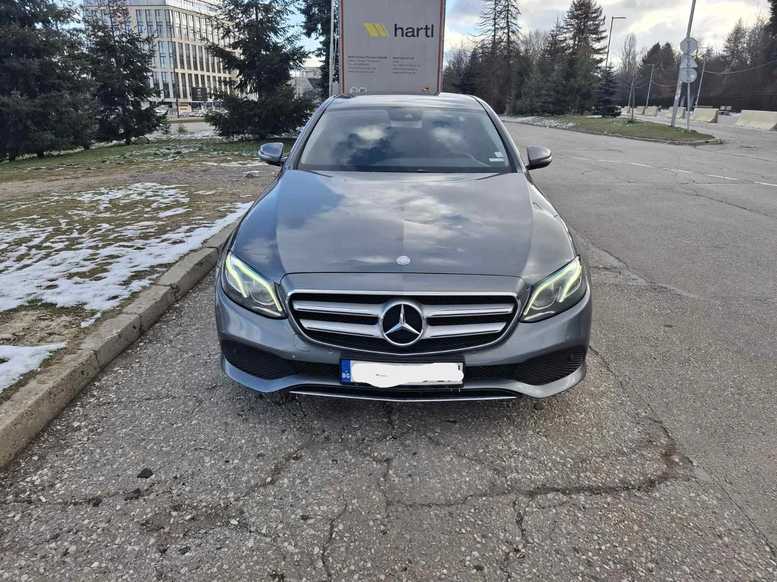 Mercedes-Benz E 220, снимка 6 - Автомобили и джипове - 55364215