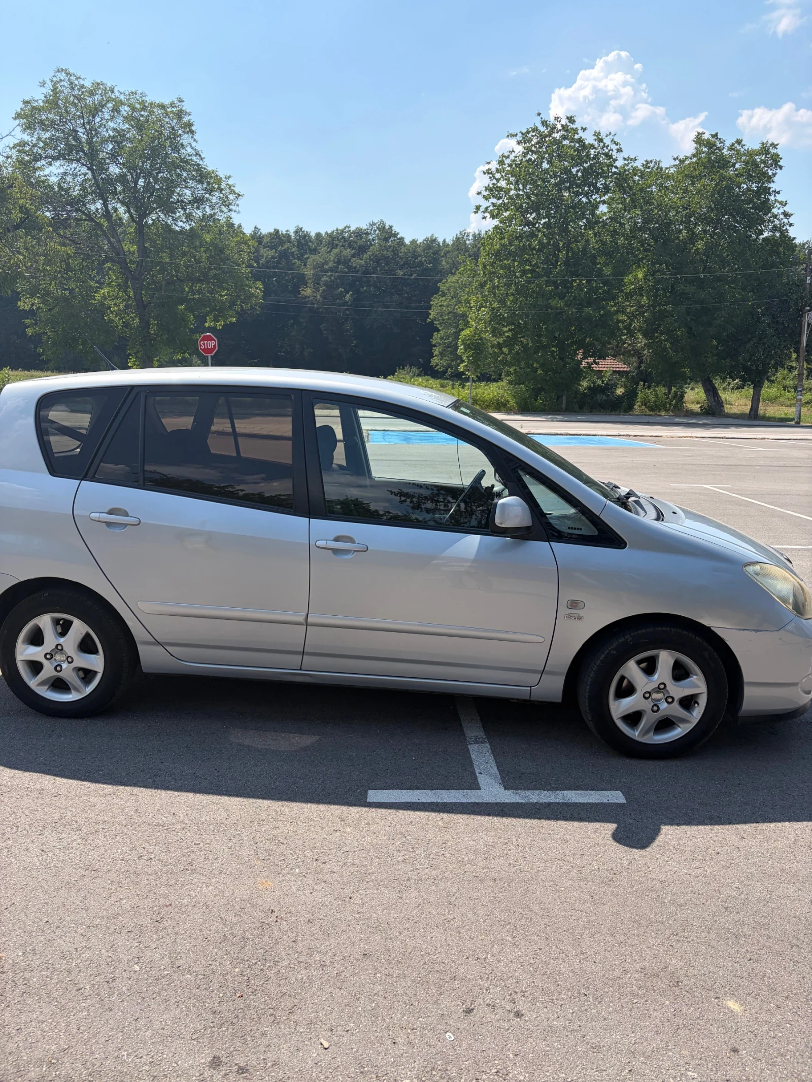 Toyota Corolla verso, снимка 2 - Автомобили и джипове - 55576966