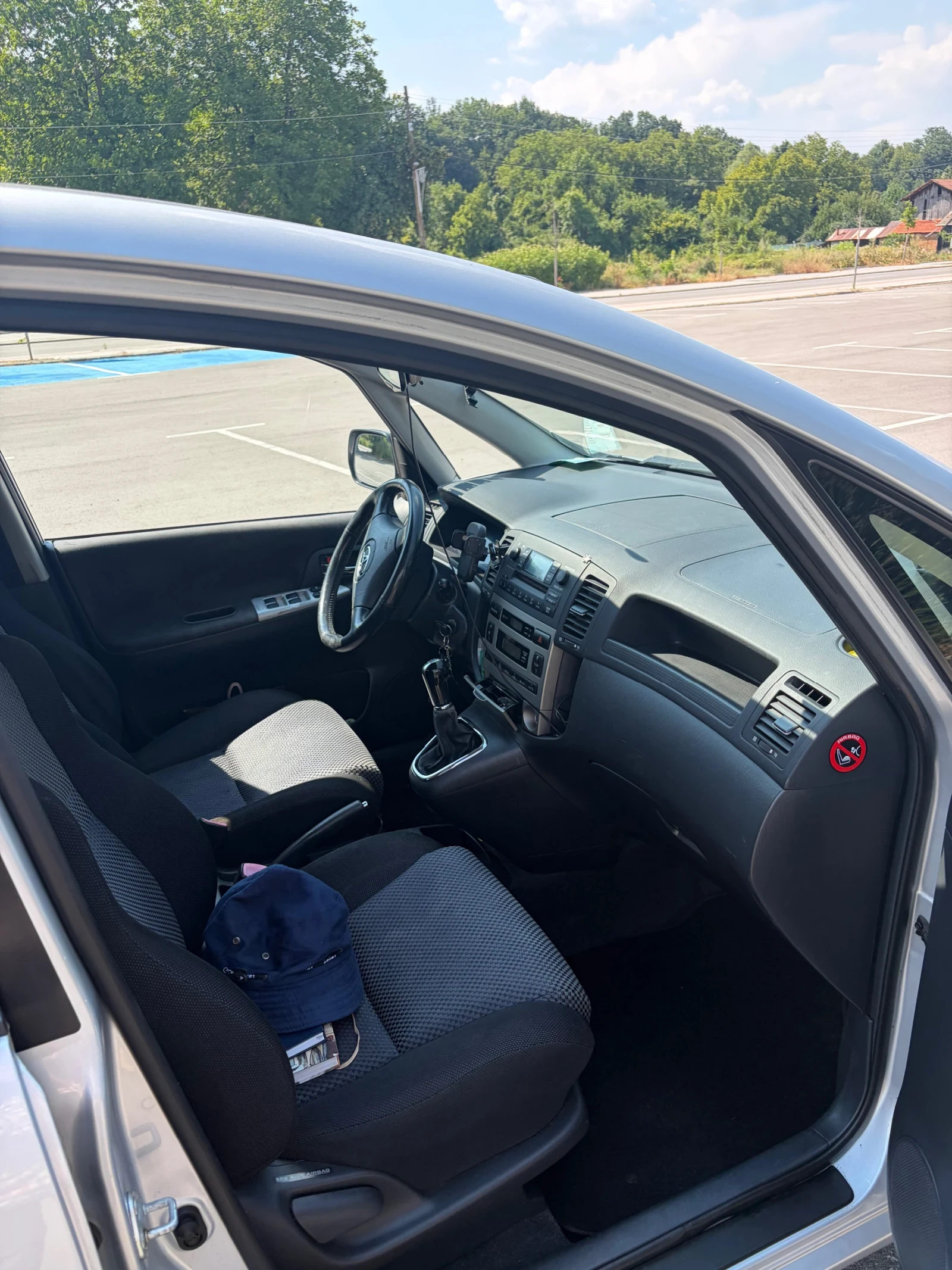 Toyota Corolla verso, снимка 6 - Автомобили и джипове - 55576966