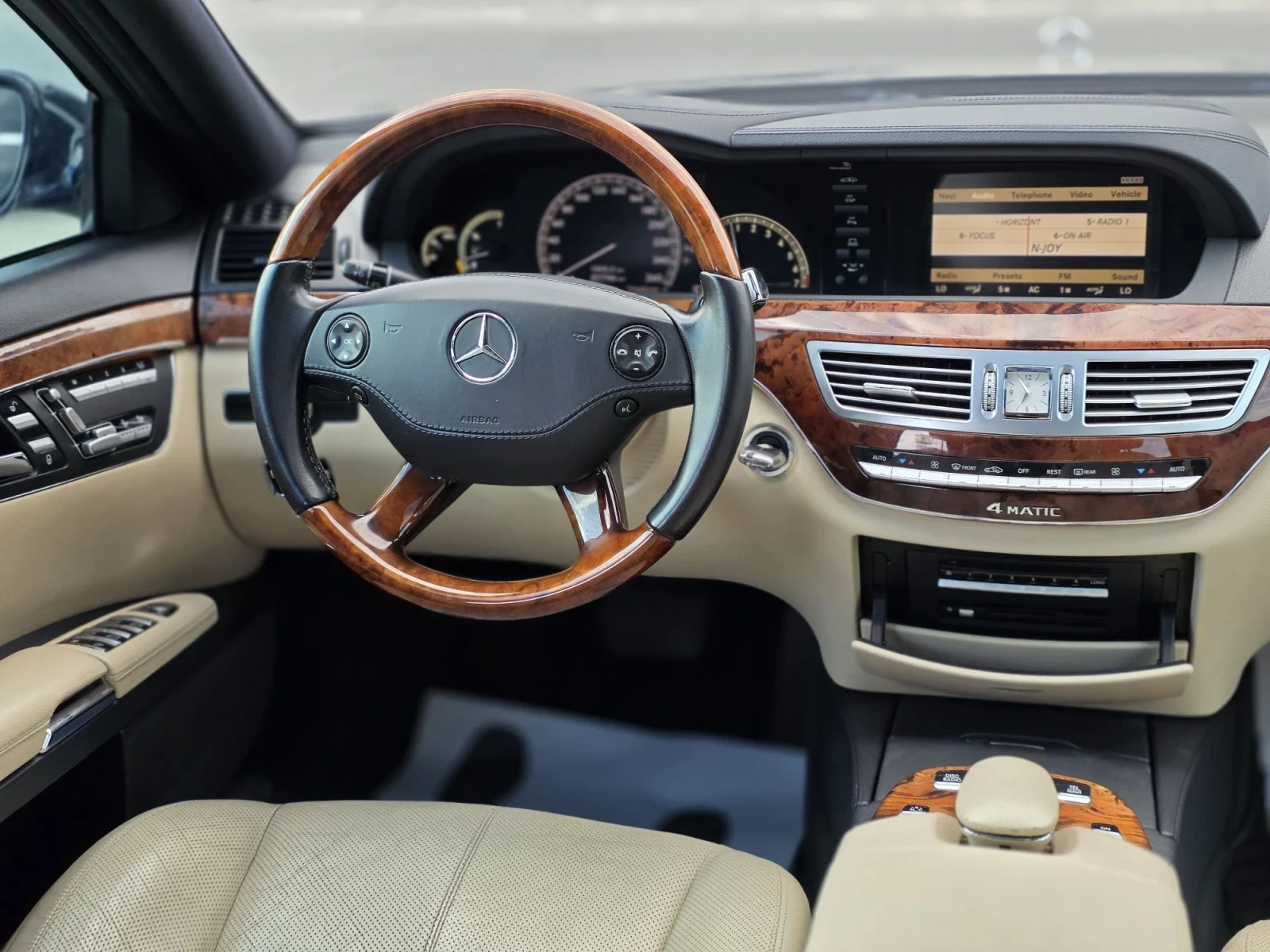 Mercedes-Benz S 350 3.5i 272 k.c. 4 Matic - Всички Ектри !!, снимка 13 - Автомобили и джипове - 55667028