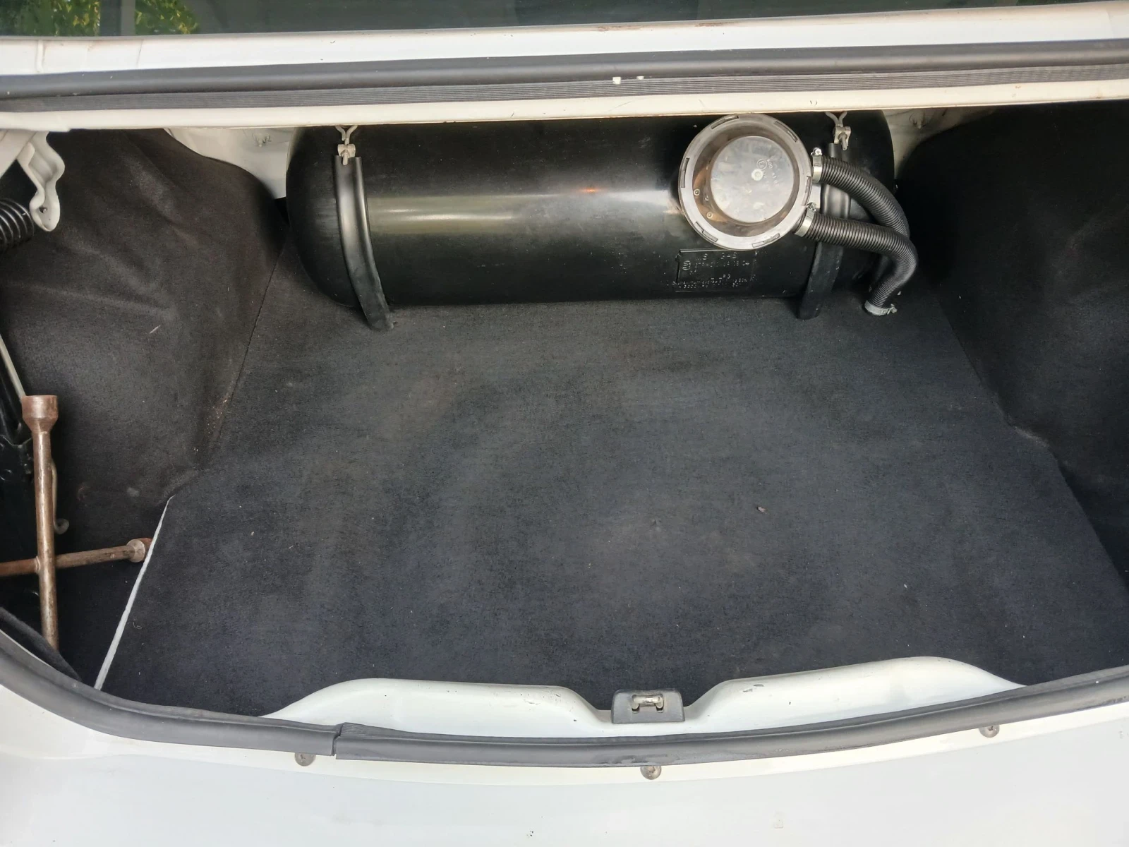 Dacia Logan, снимка 13 - Автомобили и джипове - 55667251