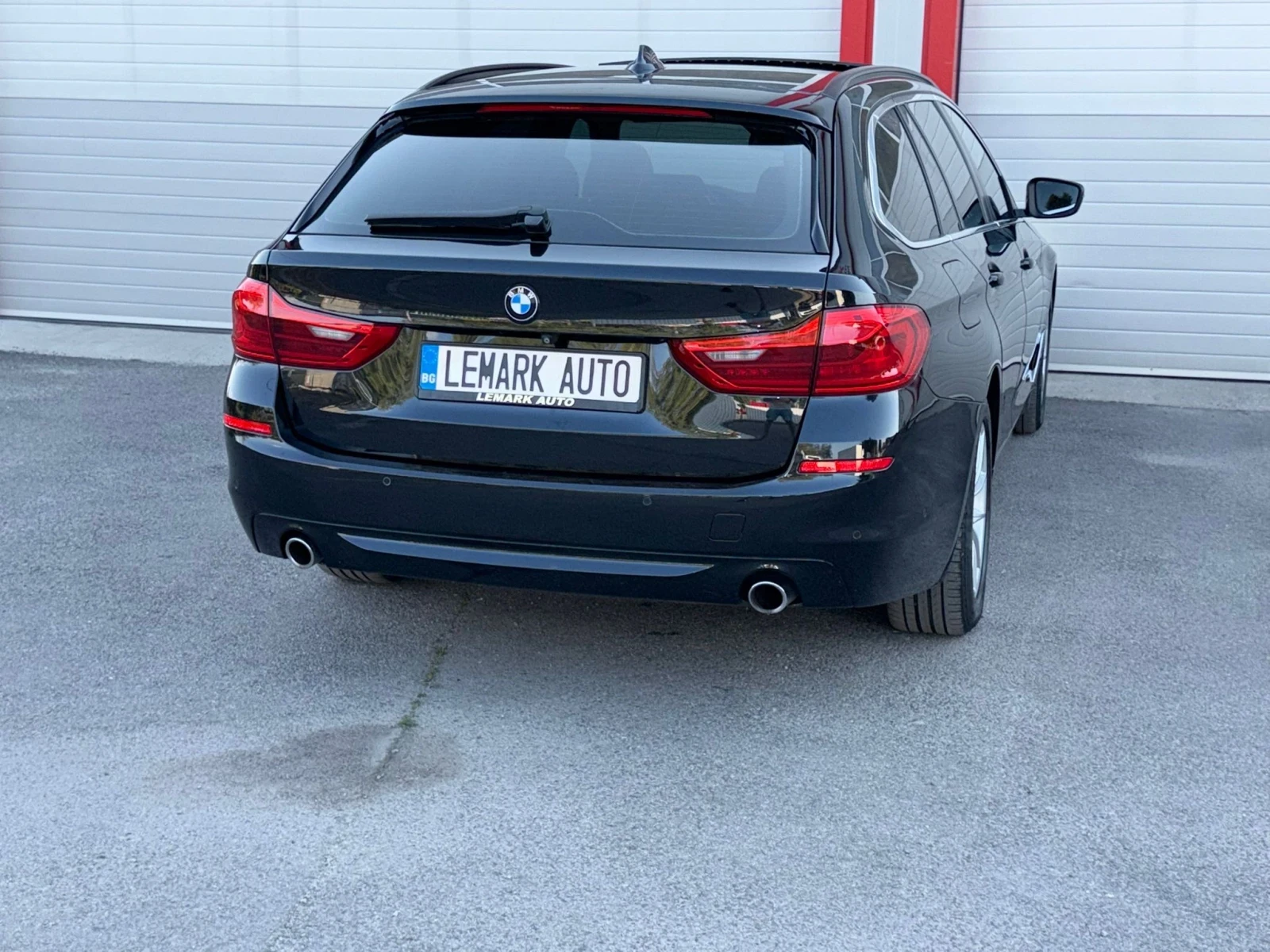 BMW 530 3.0D X-DRIVE AUTOMATIK PANORAMA NAVI 360KAMERA , снимка 8 - Автомобили и джипове - 55848924