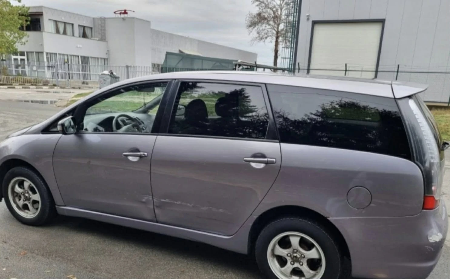 Mitsubishi Grandis 2.4 i, снимка 5 - Автомобили и джипове - 55957134