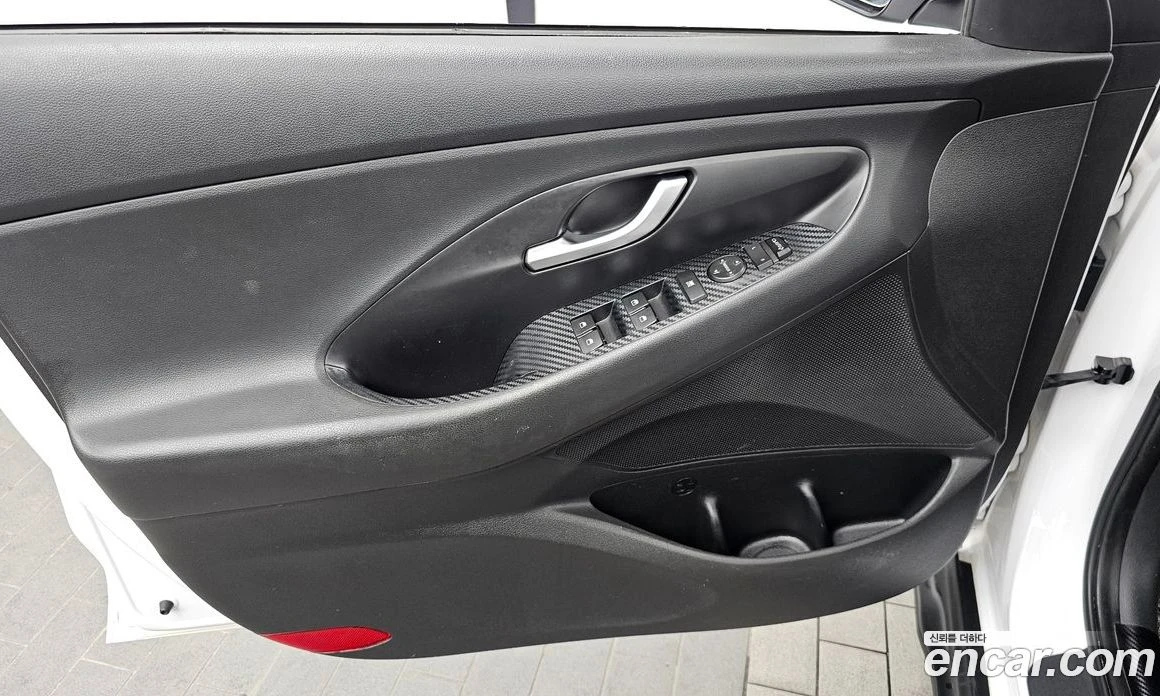 Hyundai I30 1.6 Turbo Sport, снимка 14 - Автомобили и джипове - 55965252