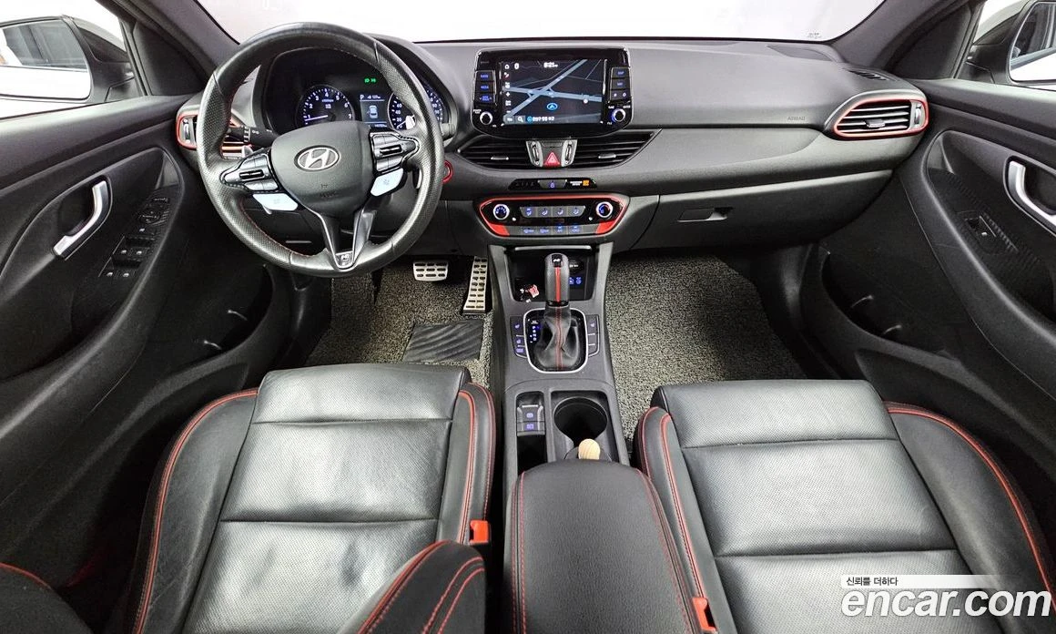 Hyundai I30 1.6 Turbo Sport, снимка 10 - Автомобили и джипове - 55965252