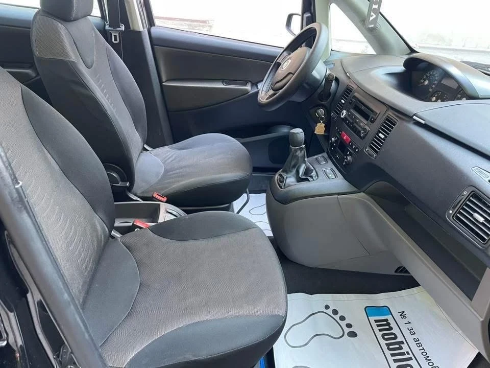Fiat Idea 1.3 MultiJet 95кс, снимка 11 - Автомобили и джипове - 56202802
