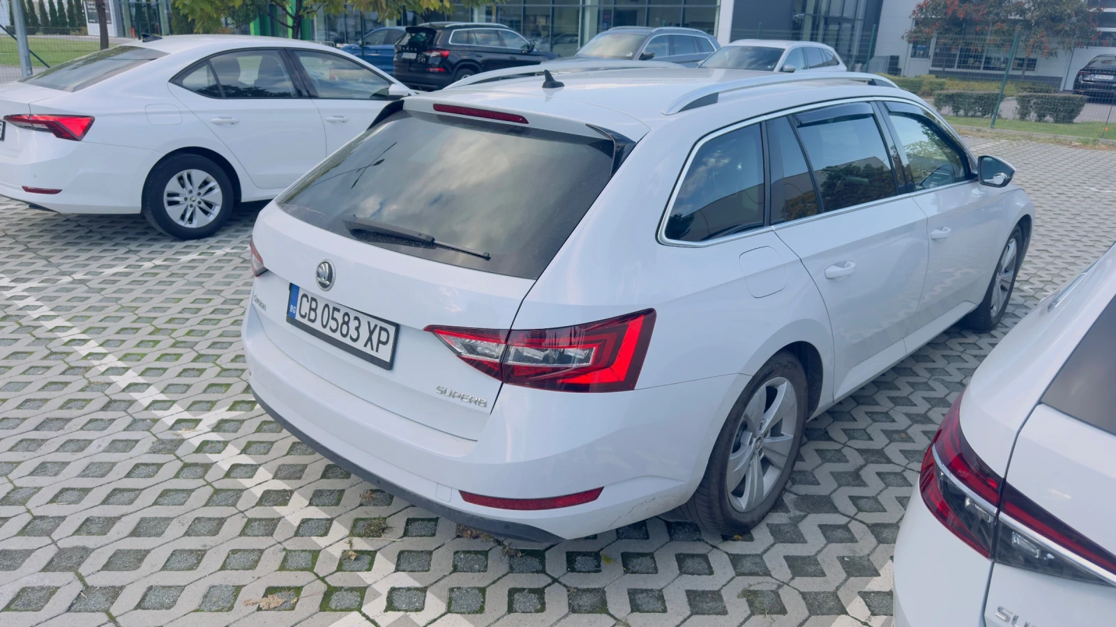 Skoda Superb 120 7DSG, снимка 4 - Автомобили и джипове - 56239549