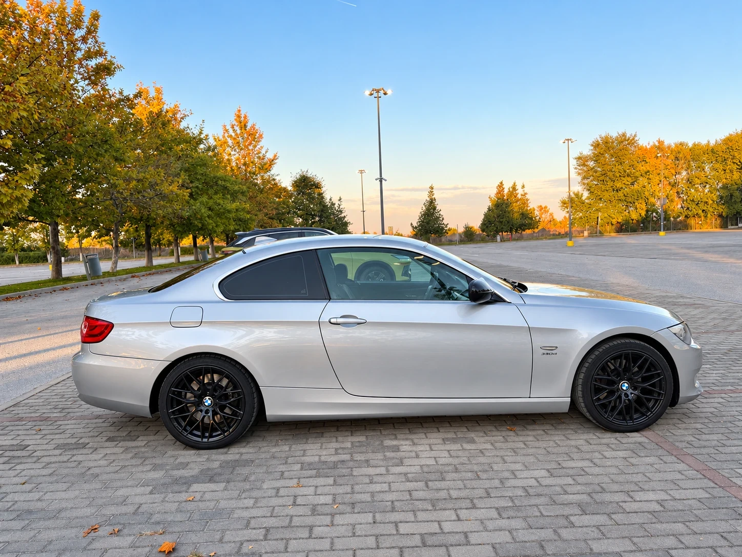 BMW 330  d xDrive, снимка 3 - Автомобили и джипове - 56378258