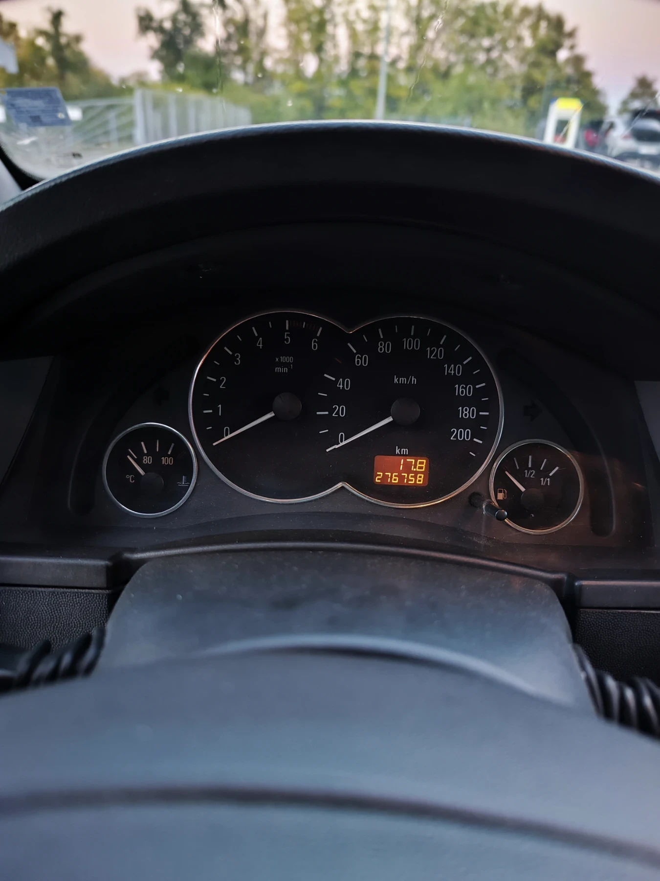 Opel Meriva 1.7 CDTI, снимка 8 - Автомобили и джипове - 56639088