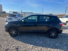 Nissan Qashqai 1.6 (КАТО НОВА), снимка 8