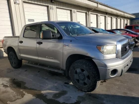 Обява за продажба на Toyota Tundra CREWMAX SR5 5.7L V8 4 ВРАТИ* 4X4*  ~23 000 лв. - изображение 2