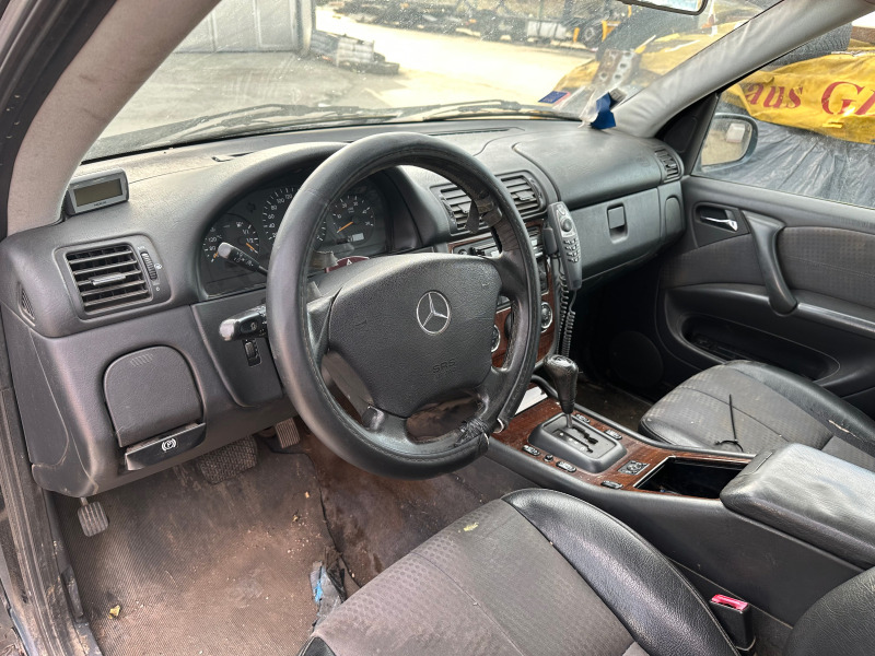 Mercedes-Benz ML 320 270CDI/163кс, снимка 7 - Автомобили и джипове - 43363472