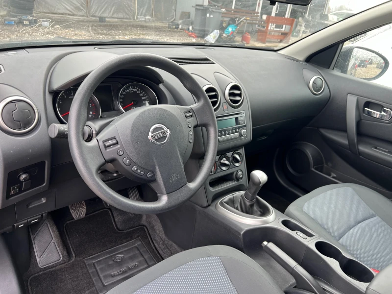 Nissan Qashqai 1.6 (КАТО НОВА), снимка 11 - Автомобили и джипове - 47921943