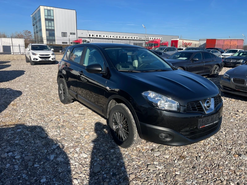 Nissan Qashqai 1.6 (КАТО НОВА), снимка 3 - Автомобили и джипове - 47921943