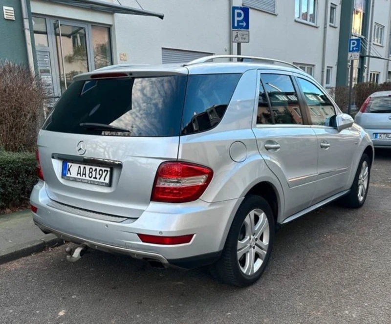 Mercedes-Benz ML 320 ОЧАКВАН ВНОС ГЕРМАНИЯ ФУЛ ЕКСТРИ , снимка 2 - Автомобили и джипове - 53372010